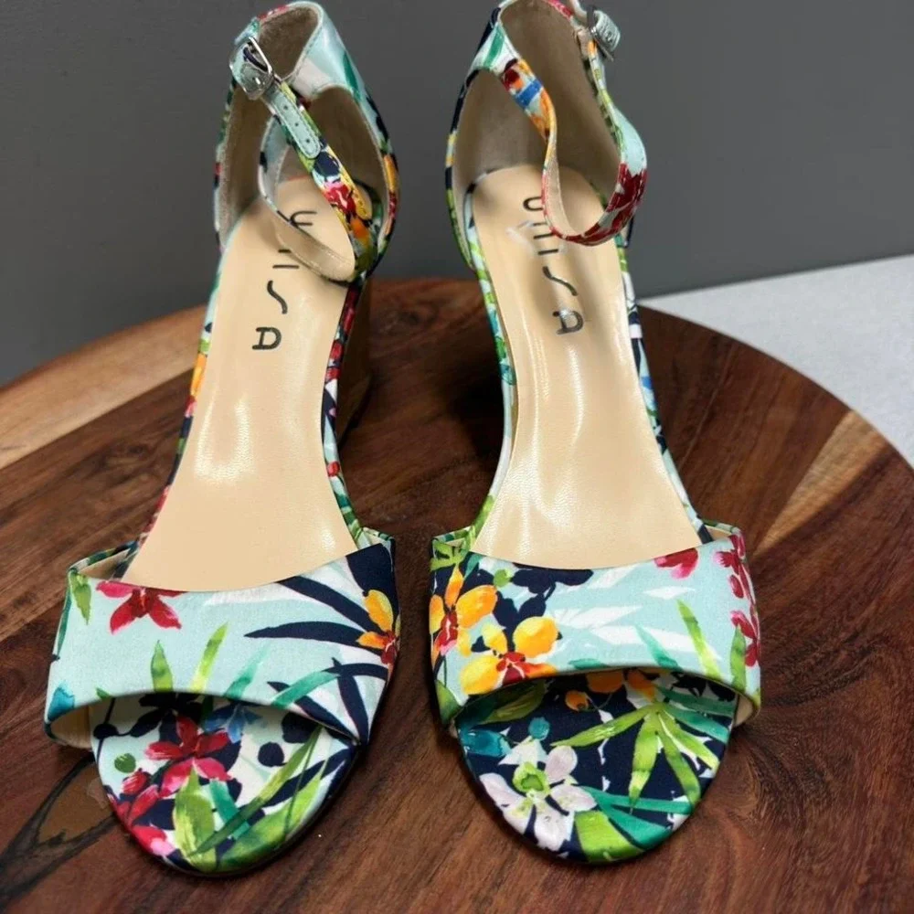 UNISA FLORAL WEDGE SANDAL SZ 9 - Picture 2 of 8
